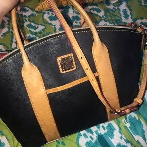 Dooney and bourke bag
